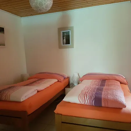 Tuileries Bed & Breakfast