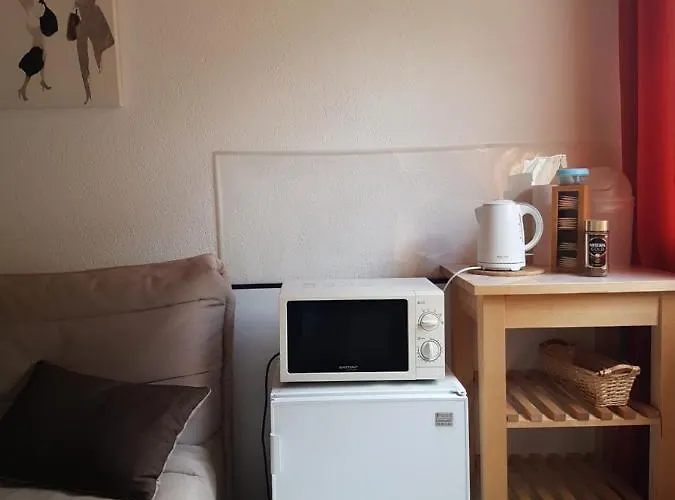 Tuileries Bed & Breakfast