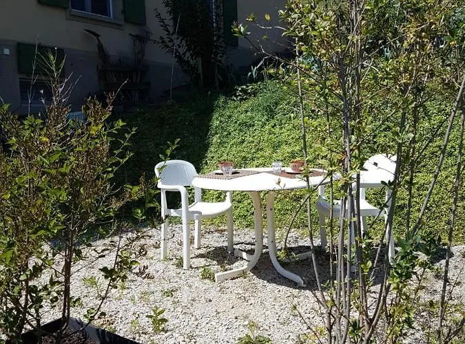 Bed & Breakfast Tuileries Grandson