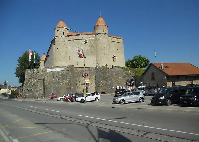 Tuileries Bed & Breakfast 3*